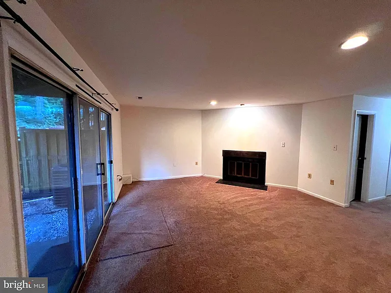 13303 Waterside Cir — Photo 20