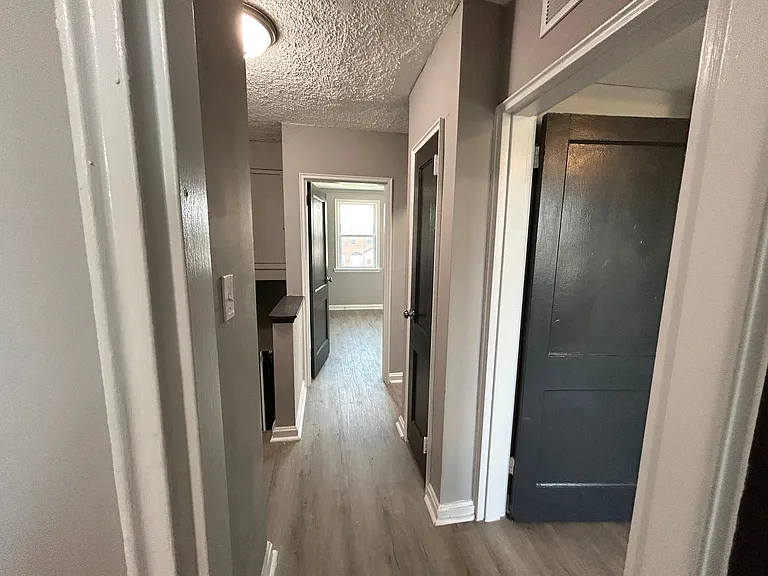 1503 Aldeney Ave — Photo 30