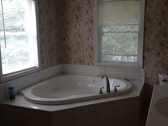 2nd image of 246 Avenue A