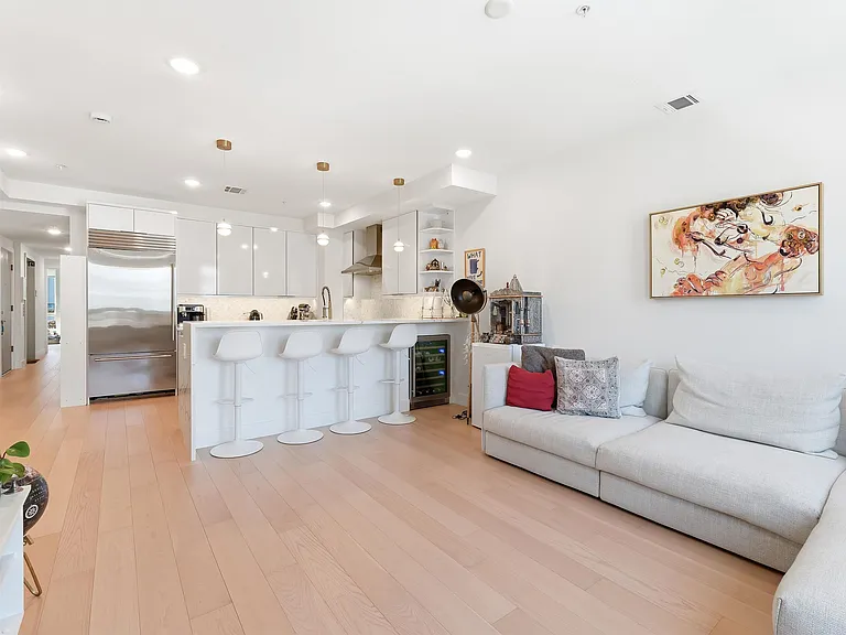 206 Jefferson St #3 — Photo 6