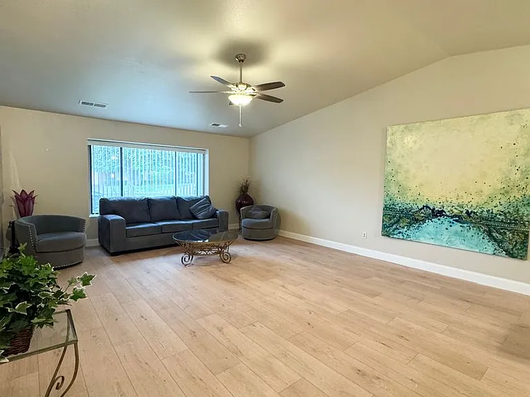 565 Monet Walk — Photo 5