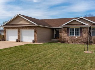 2703 Clayborne Ct, Effingham, IL 62401