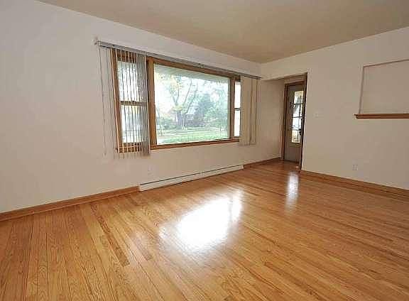 4th image of 4441 N 72nd St