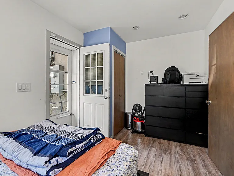 115 Hamilton Ave #C — Photo 10