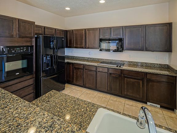 3rd image of 6708 Vista Del Sol Dr NW