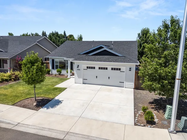 7595 Wilson Way, White City, OR 97503