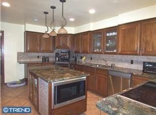 7 Edelweiss Ln, Voorhees, NJ 08043