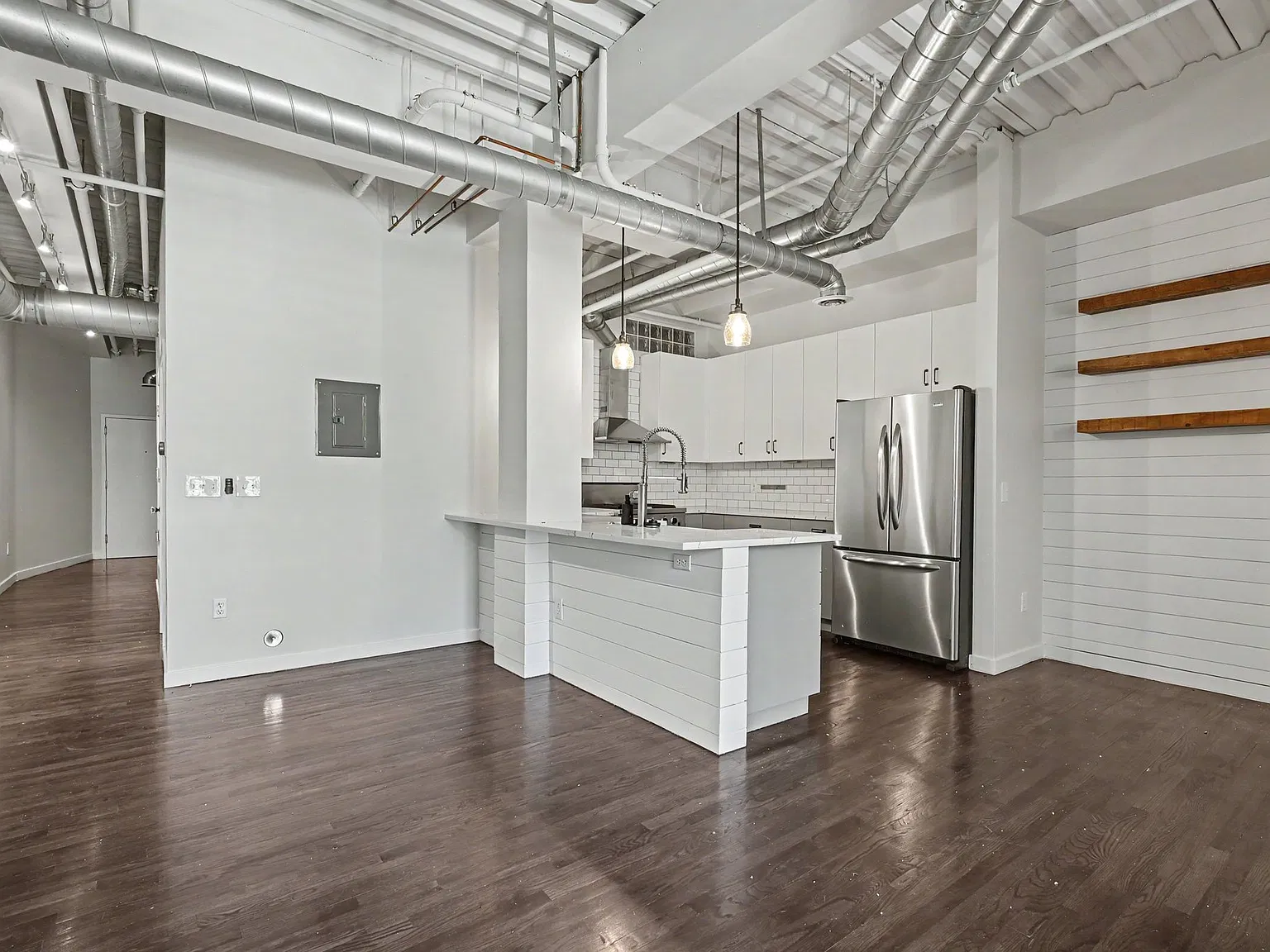 1 bed, 1.5 bath, 1020 sqft, $2,150 — Photo 3