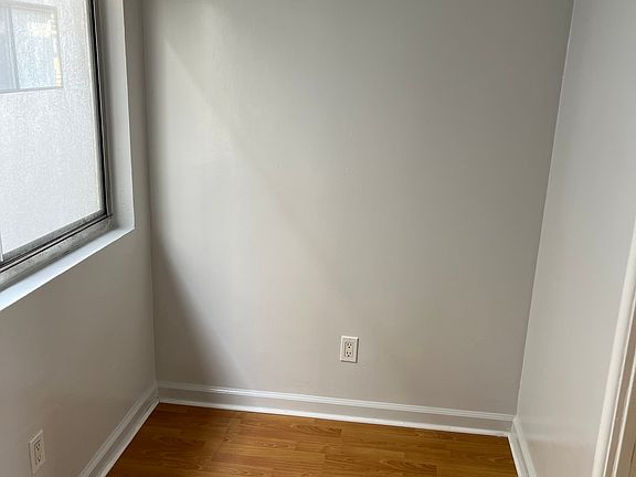 3rd image of 4331 Eagle Rock Blvd #4