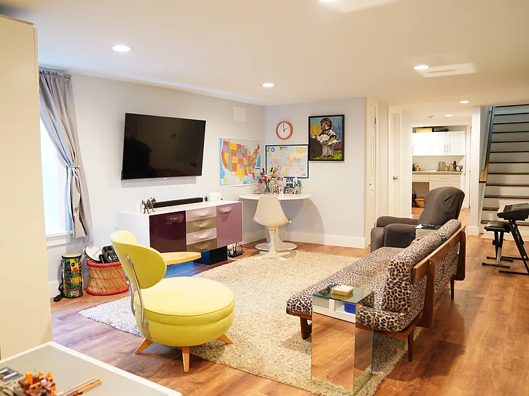565 Montauk Hwy — Photo 14