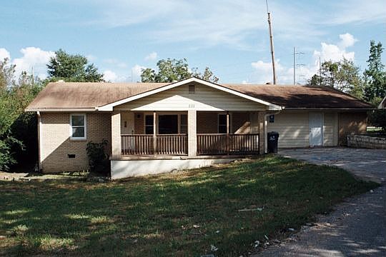 2nd image of 237 Woodland Rd