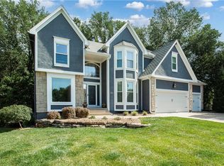 324 NW Bradford St, Lees Summit, MO 64064