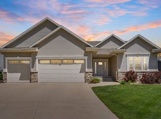 4807 Hay Field Ct SW, Cedar Rapids, IA 52404