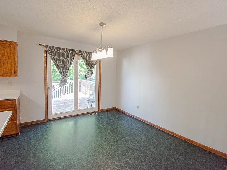 5009 24th Ave NW — Photo 3