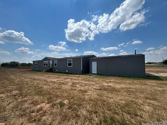 2nd image of 1192 County Road 329