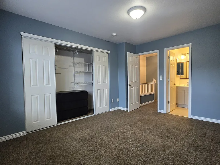 11809 E Kepner Dr — Photo 30