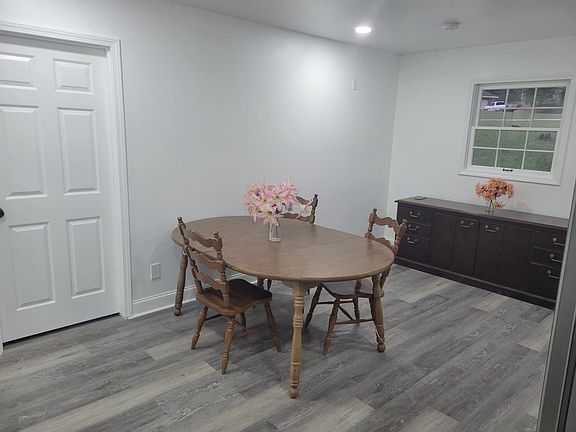 5th image of 2564 Treadway Dr #D