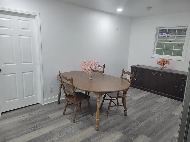 2564 Treadway Dr #D — Photo 5
