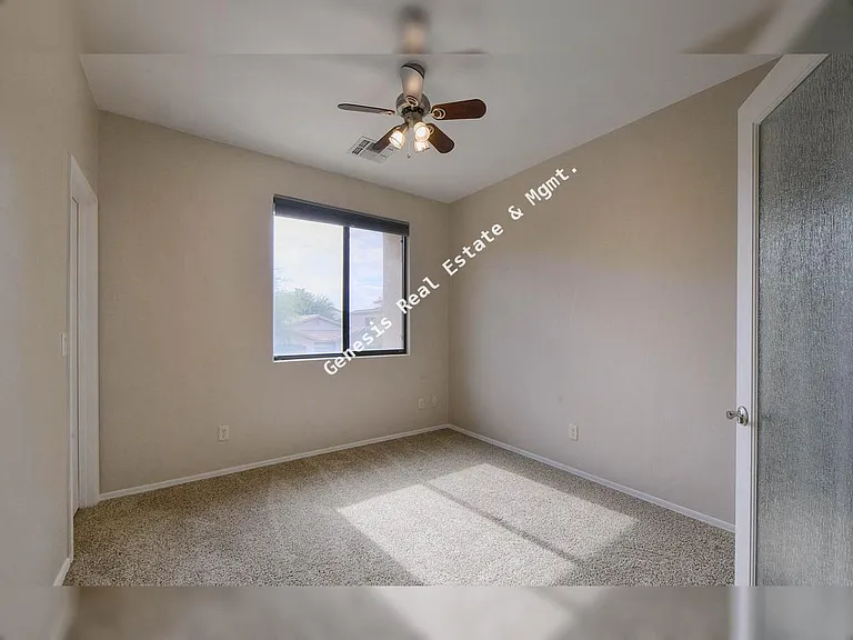 10569 E Avalon Park St — Photo 15