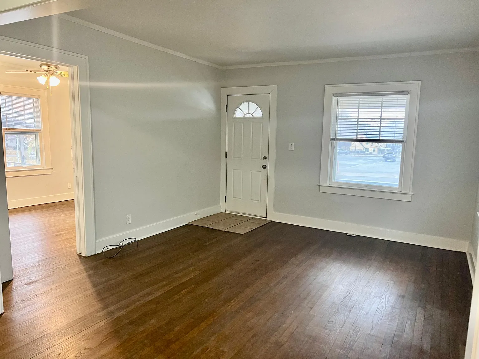 2 bed, 904 sqft, $1,400 — Photo 3