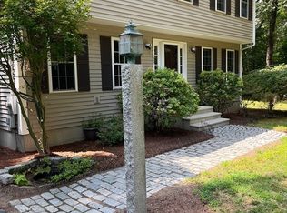 304 W River Rd, Uxbridge, MA 01569