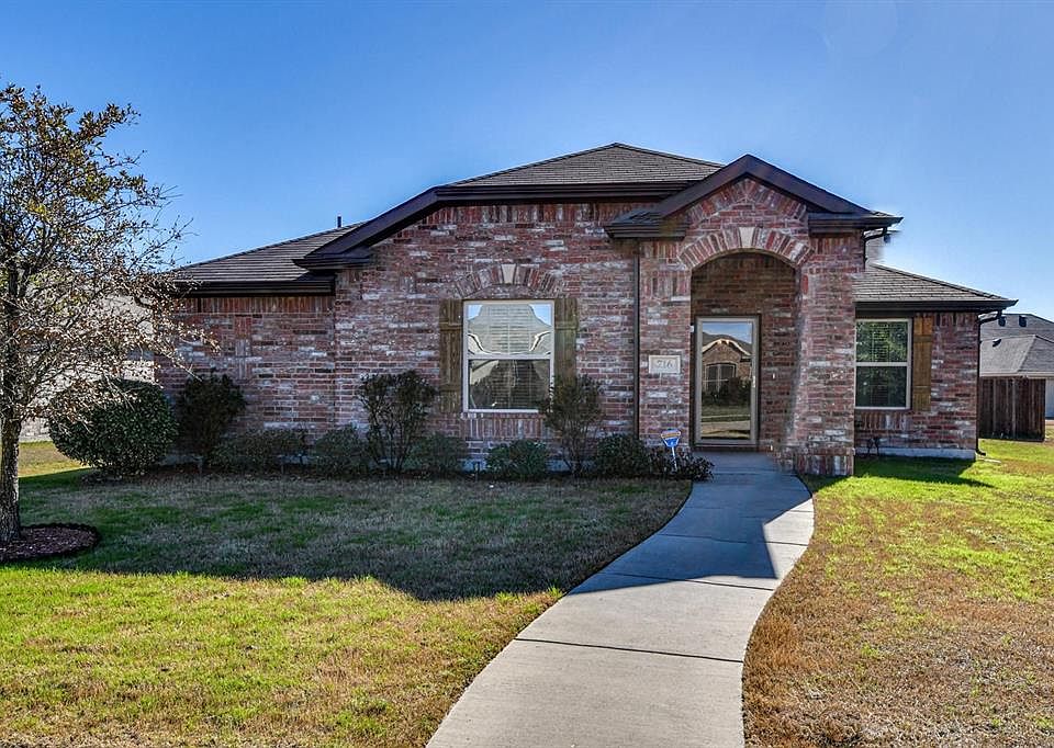 1st image of 716 Candelila Dr