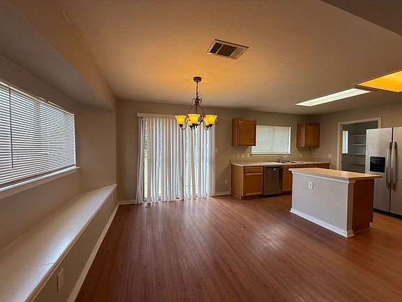 4th image of 2522 Stapleford Dr