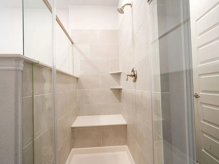 2130 Argolis Dr — Photo 7