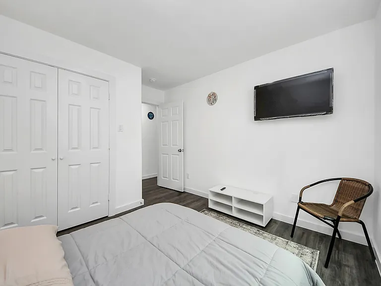 3910 Woolworth St — Photo 8