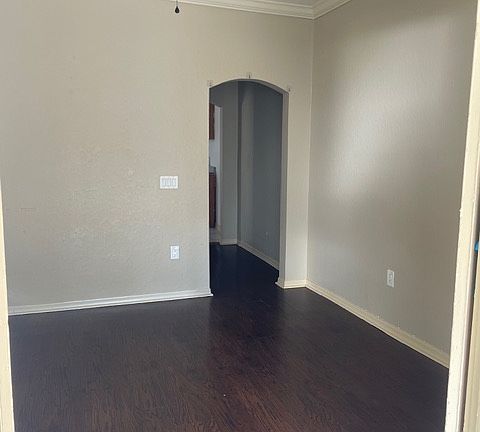 2nd image of 2314 E Magnolia St #3