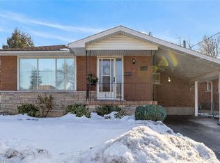 624 7th Ave, Hamilton, ON L8V 1Y8