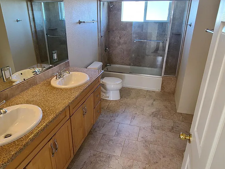 2117 Seaview Ave — Photo 12
