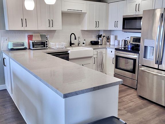 2nd image of 4944 Cass St Unit 706