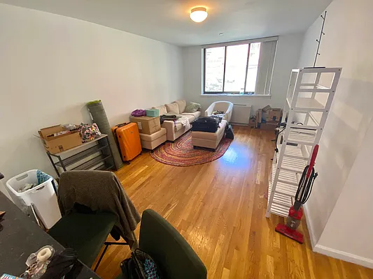 Rented by J PRESTON AND ASSOCIATES INC | media 8