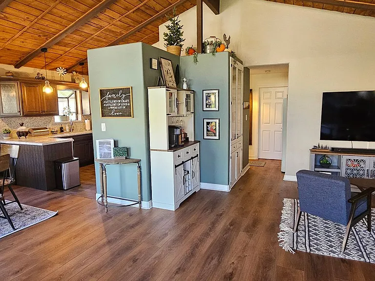 37 Oak Pl — Photo 4