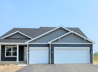 1945 Fulton Ln, Carver, MN 55315