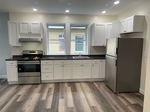 Kitchen and Appliances