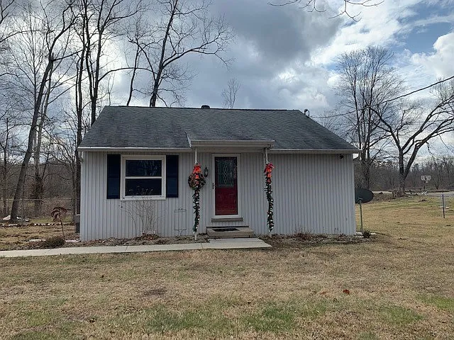 2380 E Rhorer Rd photo 1