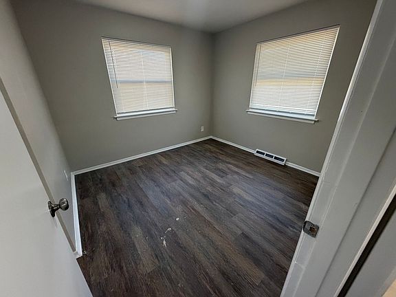 5th image of 6024 Shillington Ln