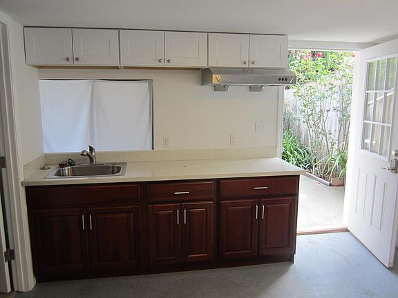 5th image of 338 Cypress Ave