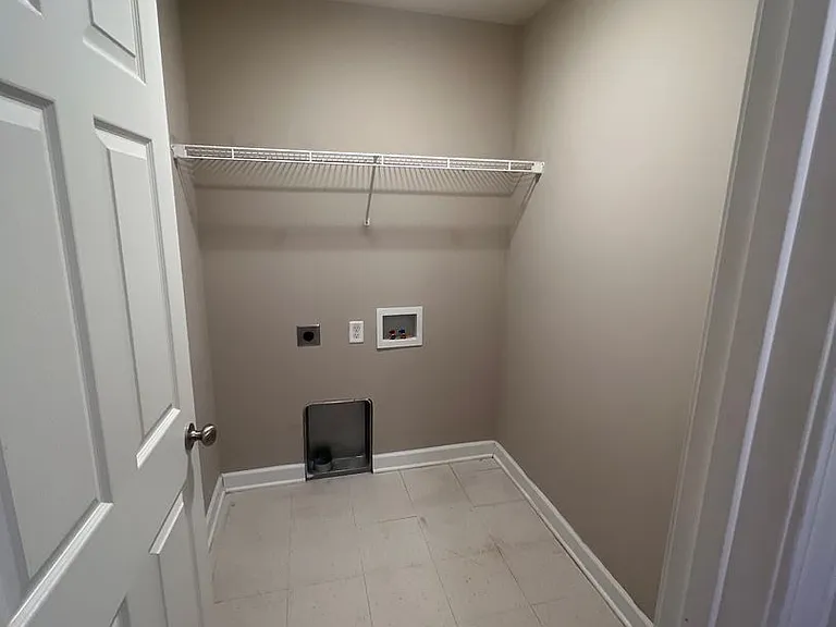 736 Village Creek Dr — Photo 18
