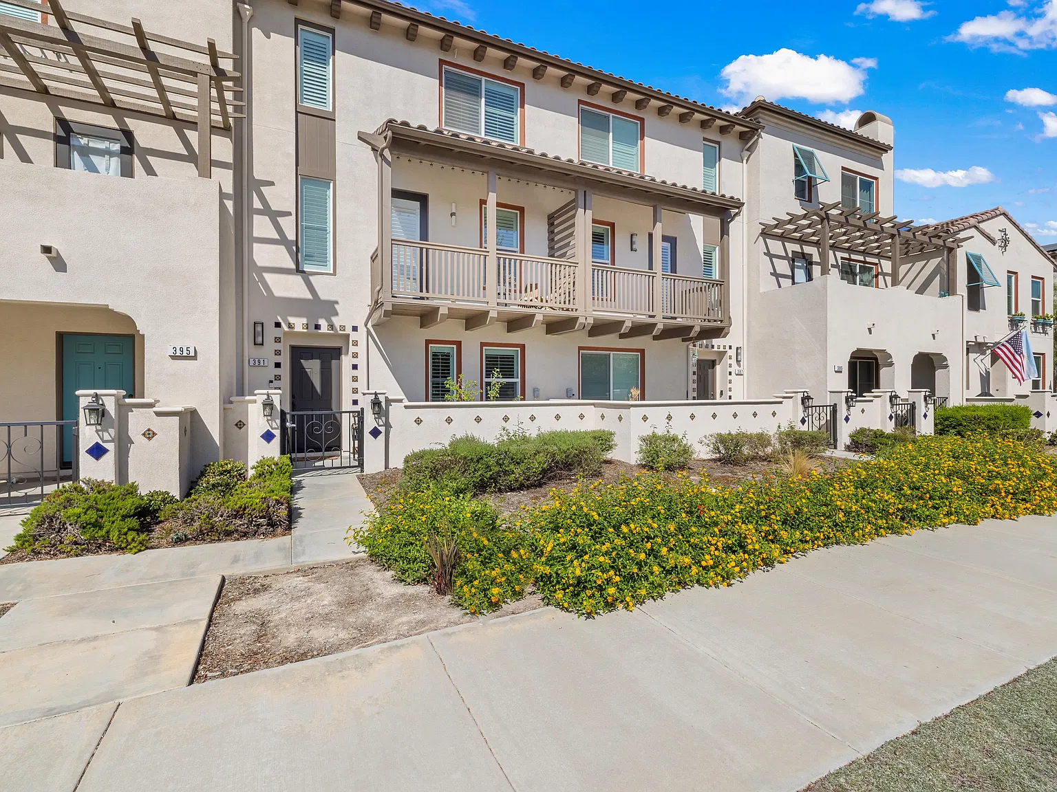 3 bed, 3.5 bath, 1787 sqft, $3,950 — Photo 1