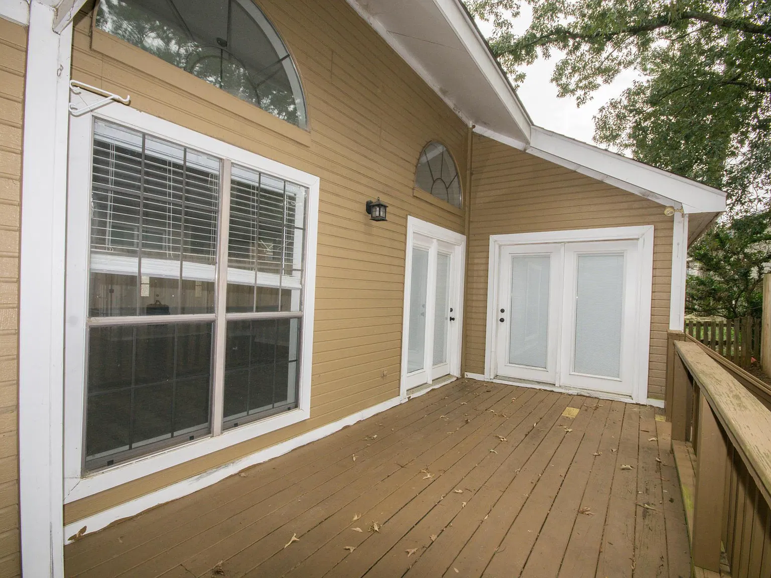 3 bed, 1348 sqft, $1,600 — Photo 2
