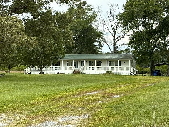 2nd image of 1002 Clyde Chachere Rd