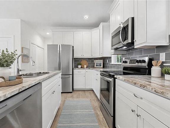 2nd image of 4317 Pinter Ln