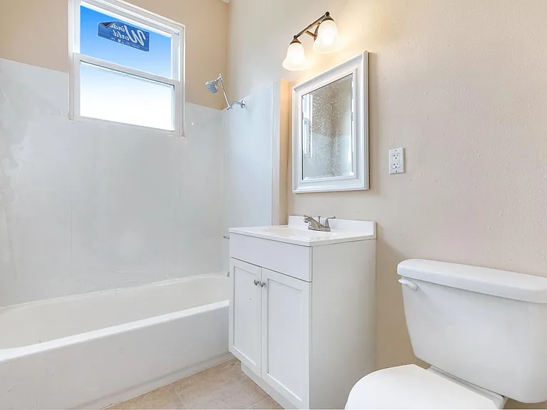 8821 Cohn St — Photo 7