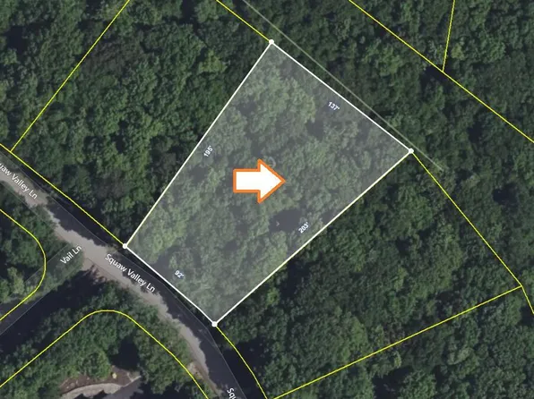 586 Squaw Valley Ln, Tafton, PA 18464