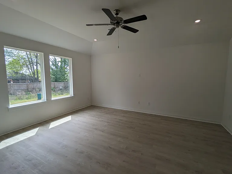 2734 N Snowball Dr — Photo 3