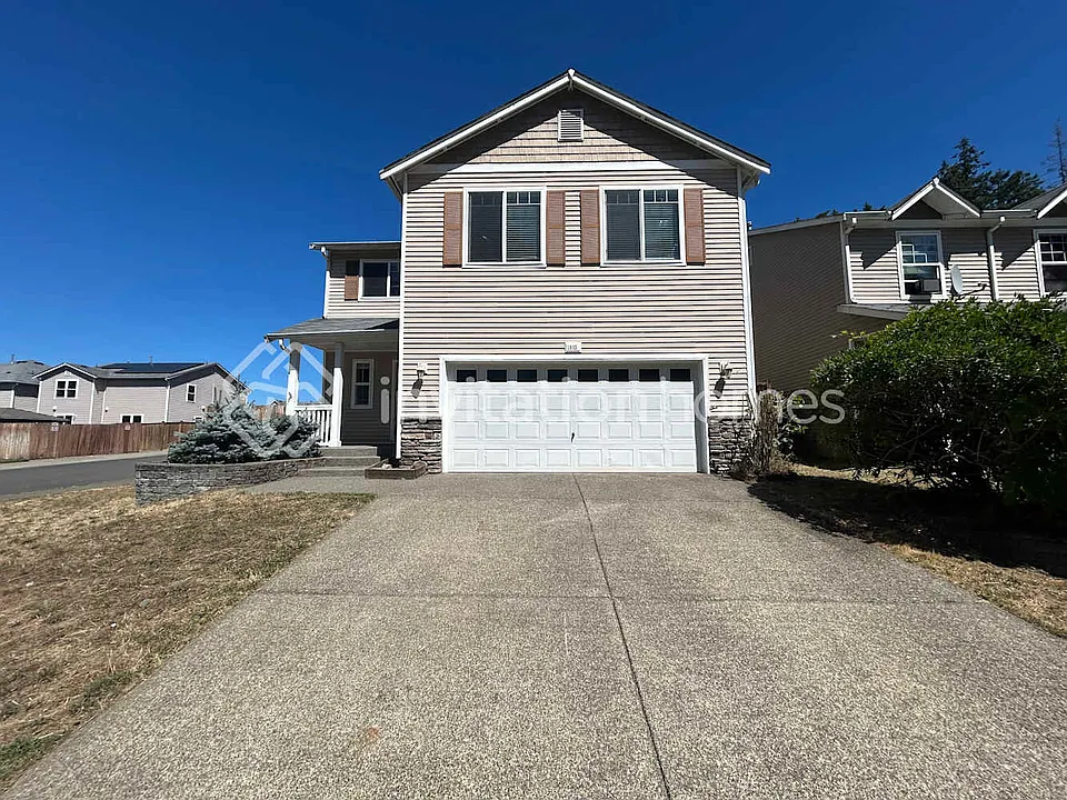 1615 203rd Street Ct E