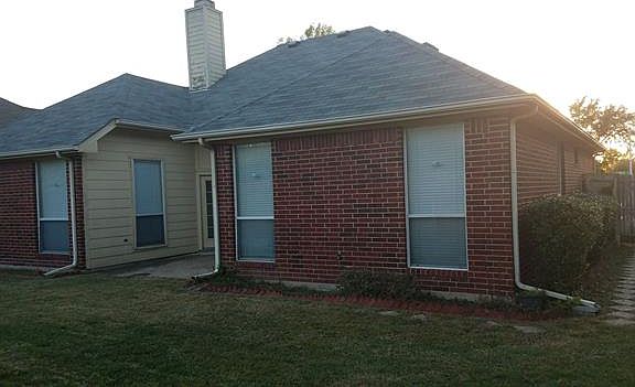 5th image of 1606 Jennifer Dr